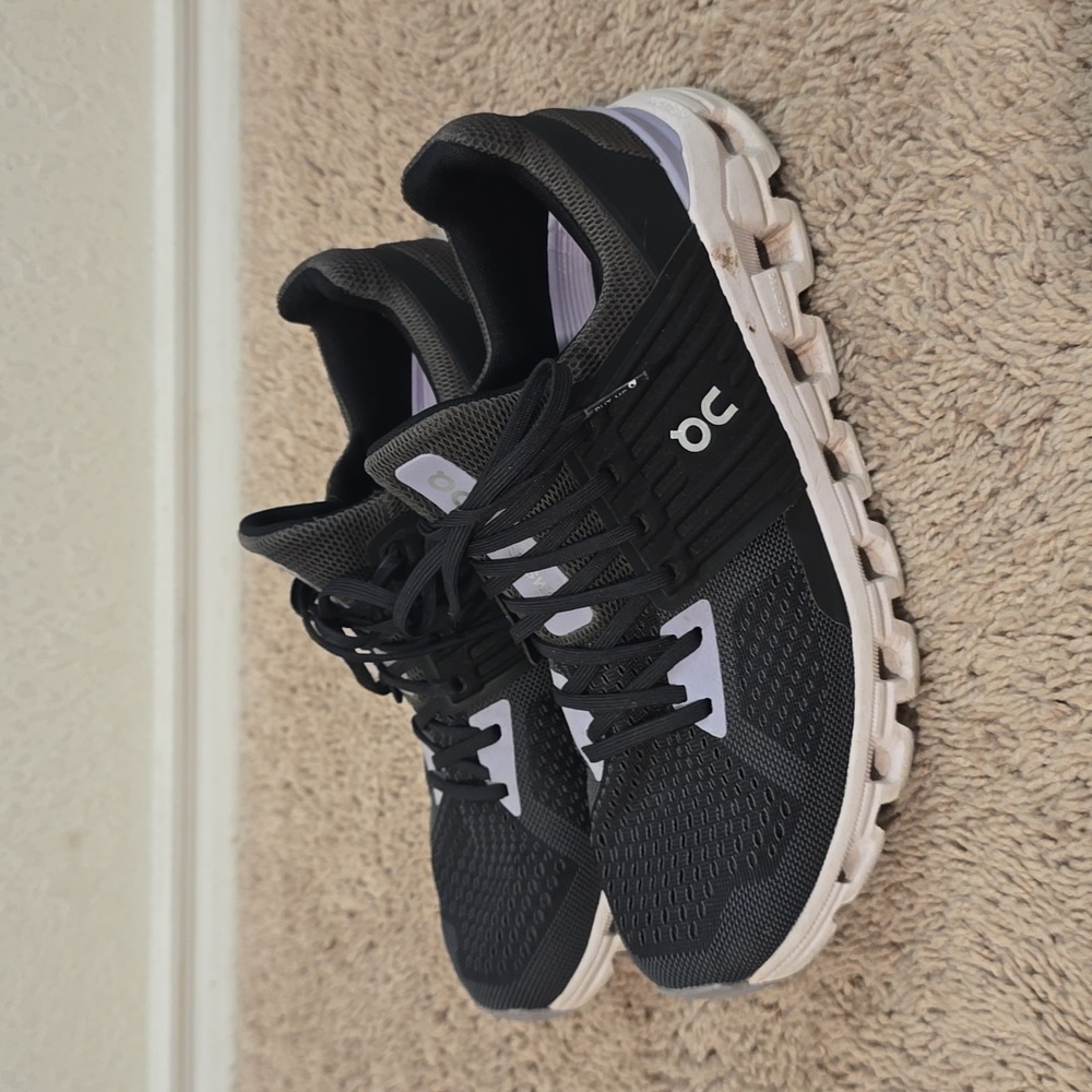 On Cloud  Cloudswift 2.0 Black/White/lavender Sneakers